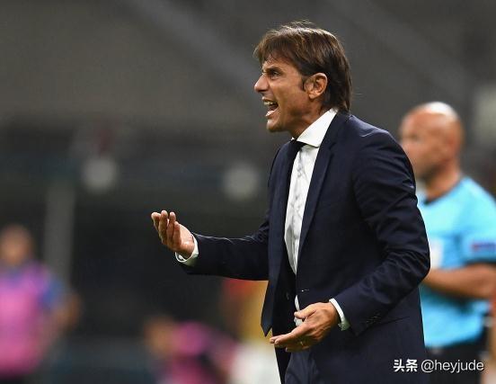  主帅战术调整见效，弱旅逼平领头羊