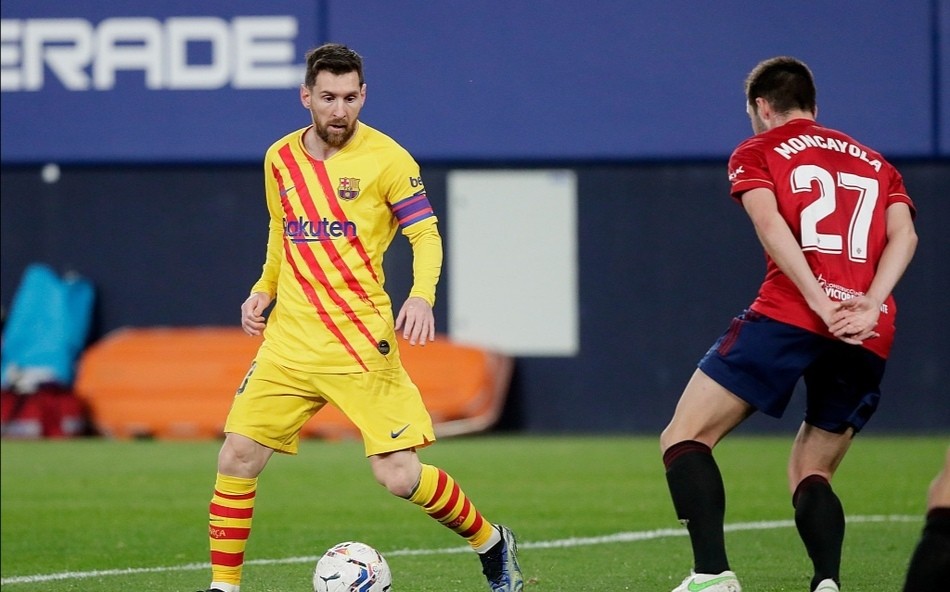  乌拉圭锋霸苏亚雷斯西甲梅开二度