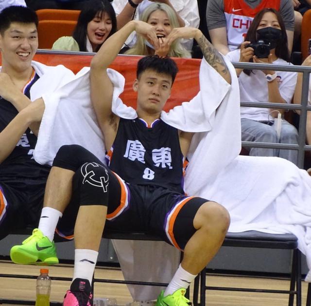  青训营潜力新星涌现，未来之星备受期待  