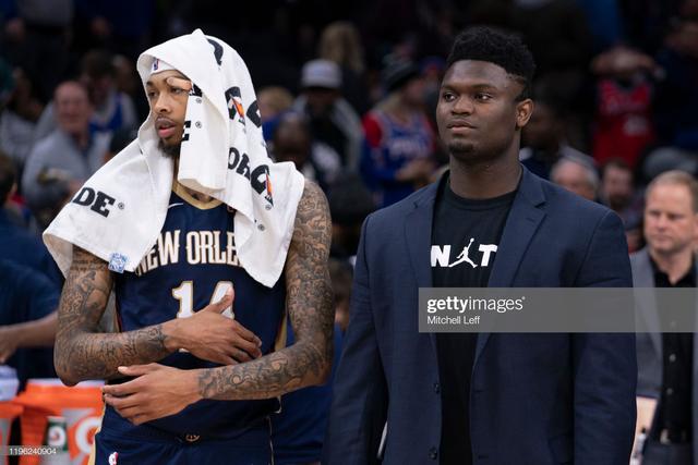  鹈鹕锡安威廉森暴扣连连压制对手